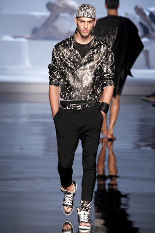 Jean Paul Gaultier / - 2011